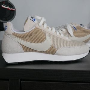 Nike tailwind shoes size 8